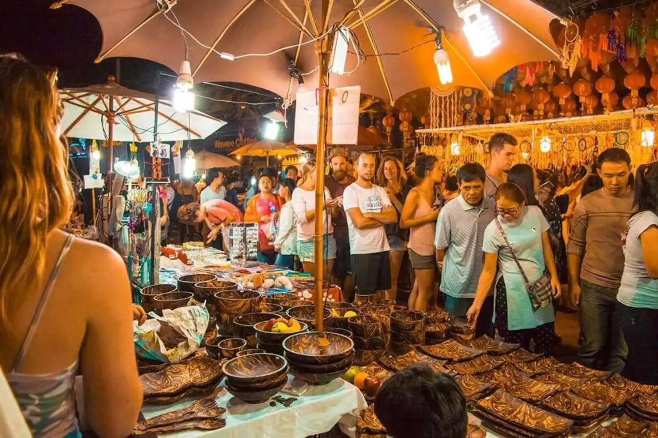 Mách bạn khám phá các khu chợ đêm nổi tiếng tại Chiang Mai